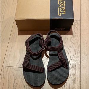 Teva Original Universal striped women’s sandal NWT